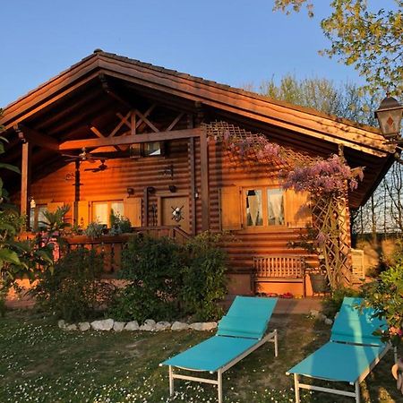 Chalet B&B Laghetti Martina Crevalcore ภายนอก รูปภาพ