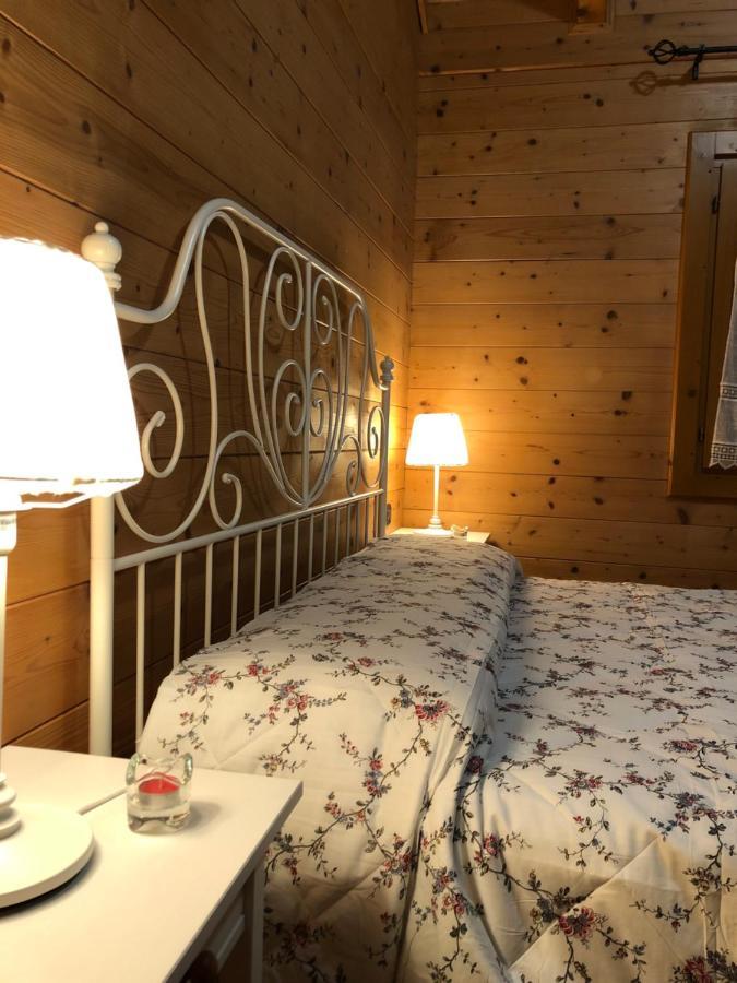 Chalet B&B Laghetti Martina Crevalcore ภายนอก รูปภาพ