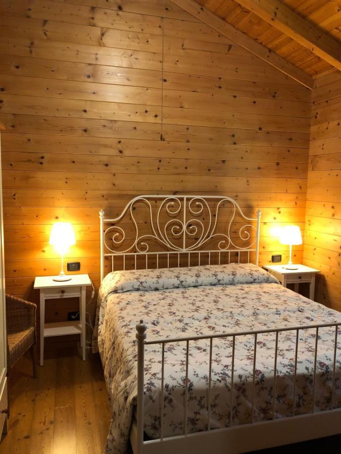 Chalet B&B Laghetti Martina Crevalcore ภายนอก รูปภาพ