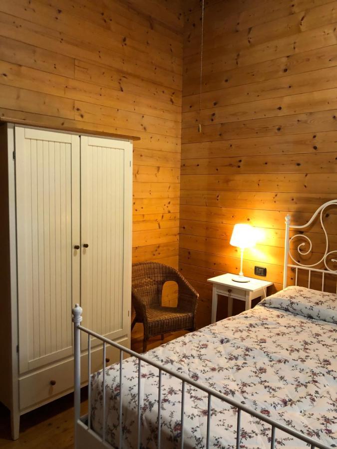 Chalet B&B Laghetti Martina Crevalcore ภายนอก รูปภาพ