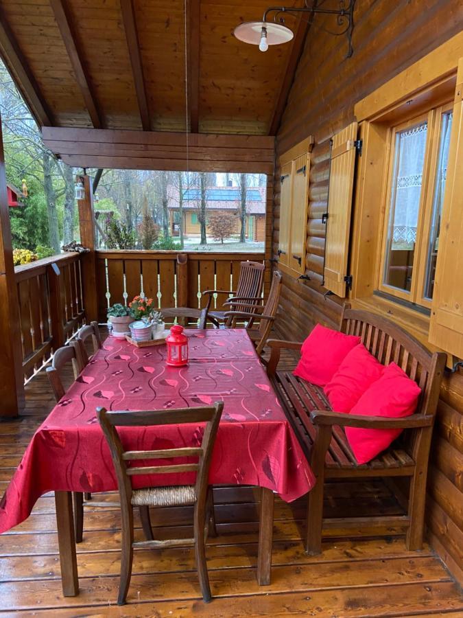 Chalet B&B Laghetti Martina Crevalcore ภายนอก รูปภาพ